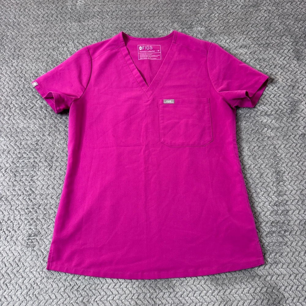 Figs Women's Scrub Top in Fuchsia Pink